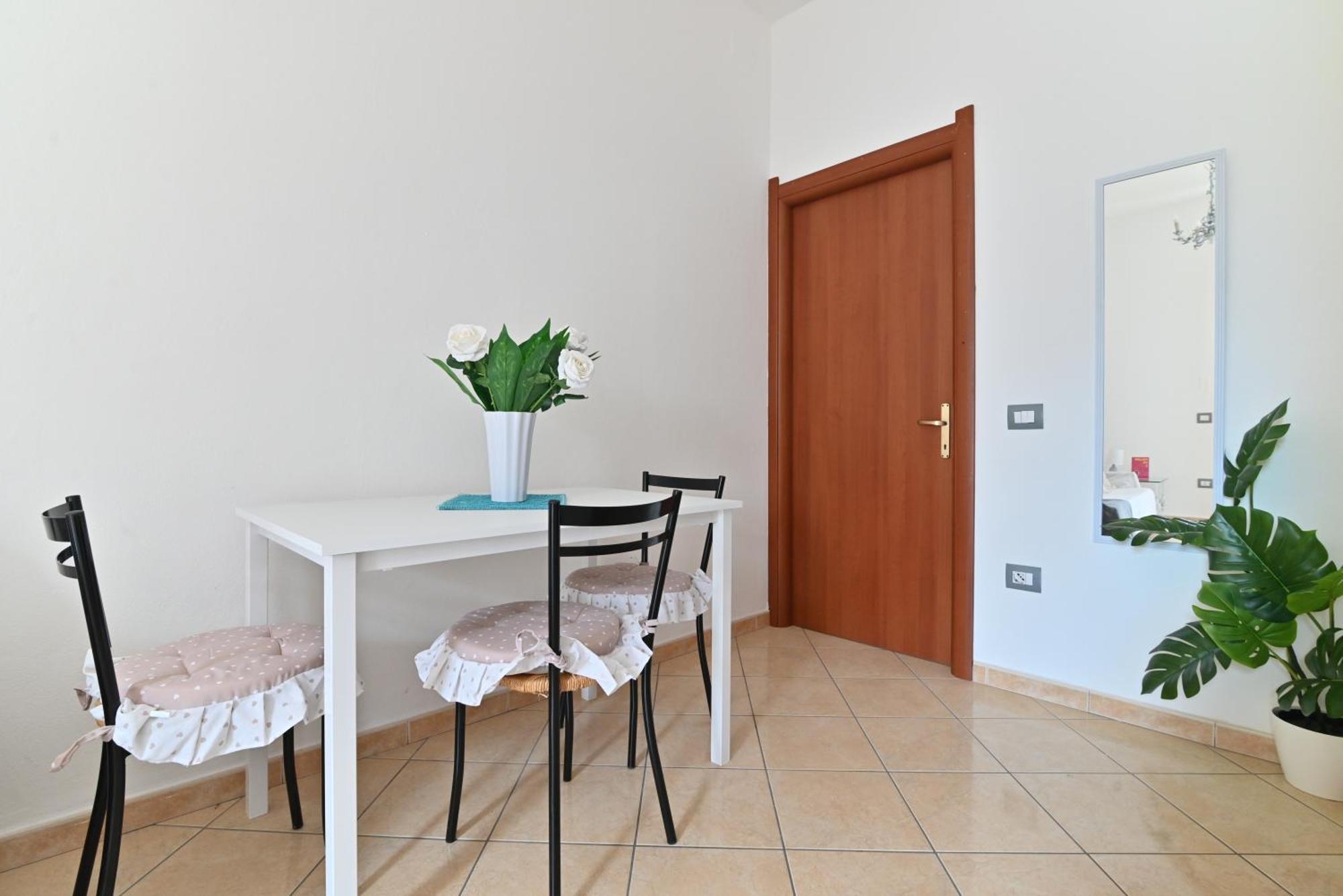 Izzhome Flamingo プーラ エクステリア 写真